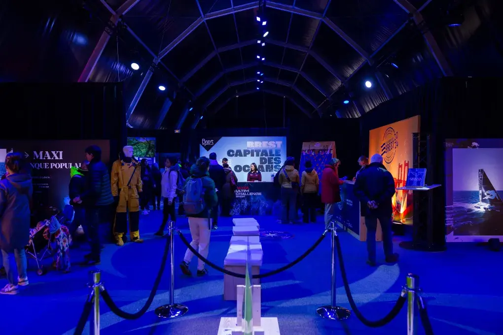 Vue des animations proposées sur le village de la course Arkéa Ultim Challenge Brest