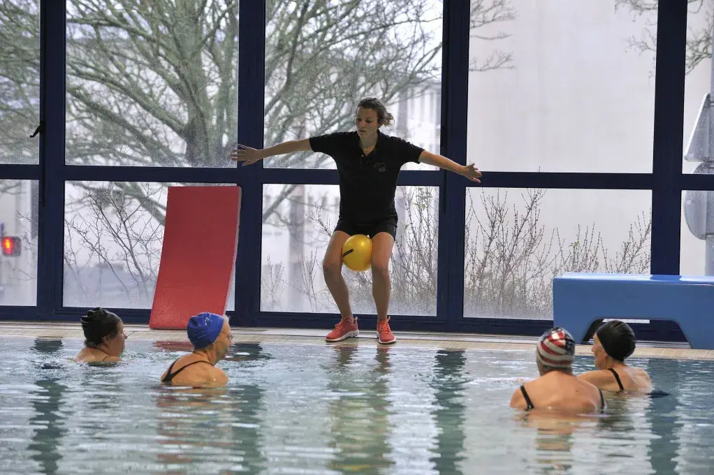 Séance d'aquagym pour toutes et tous