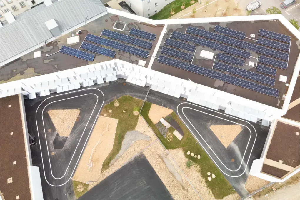 Vue aérienne d'une école