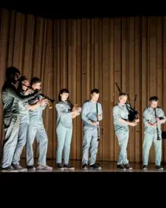 Erwan Keravec - 8 sonneurs pour Philip Glass