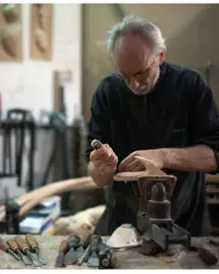 Atelier : Sculpture d'une figure de proue
