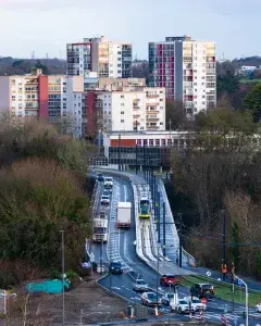 Balade en ville : Bellevue au fil du tram
