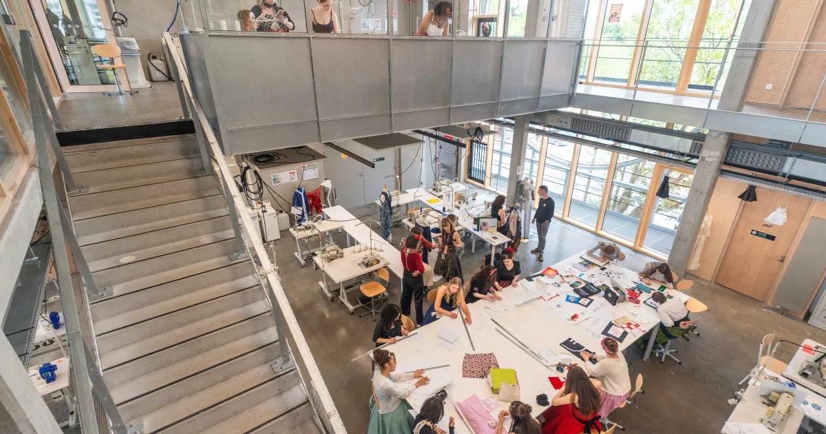 Brest : les futurs talents de la mode intègrent un pôle de pointe