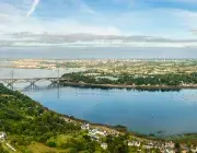 Vue aérienne sur la rade de Brest. 