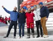 Les cinq lauréats de l'Arkéa Ultim Challenge de retour à Brest, quai Malbert 