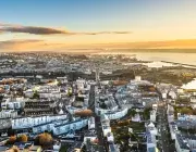 Vue aérienne de Brest et du port de commerce 