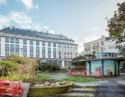 Une place en travaux