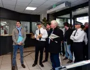 Visite du nouvel accueil du commissariat Colbert par le maire de Brest et le préfet du Finistère. 