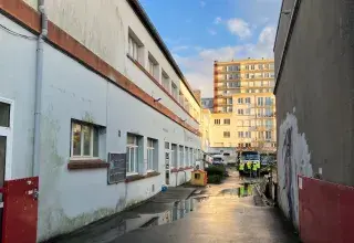 Vue de l'entrée du PL Sanquer à Brest 