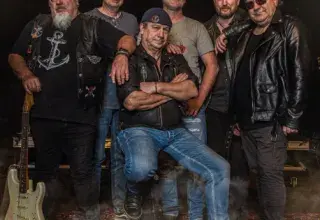 Soldat Louis & le Bagad Plougastell