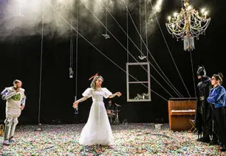 Spectacle : Une pièce sous influence