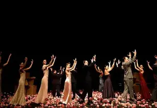 Nelken (Les œillets) - Pina Bausch