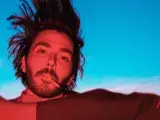 Panayotis Pascot - Entre les deux